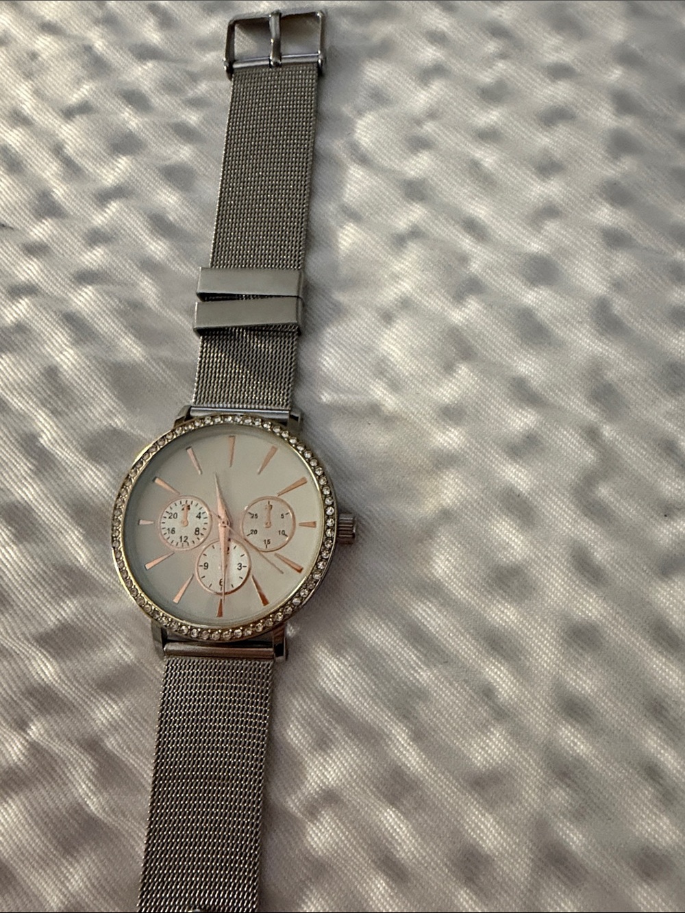 Elegant Silver Mesh Strap Watch Japan movement  Crystal Bezel needs battery